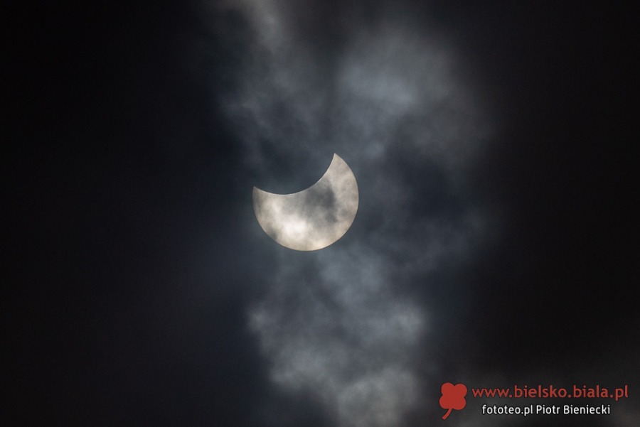 Astronomiczny spektakl w Bielsku-Białej. Niezwykły widok nieba w środku dnia ZDJĘCIA