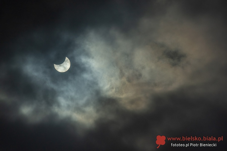 Astronomiczny spektakl w Bielsku-Białej. Niezwykły widok nieba w środku dnia ZDJĘCIA