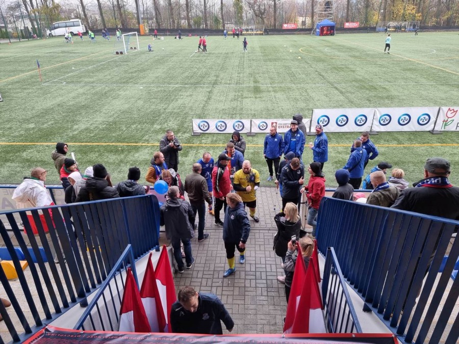 „Górale” rozgromili Legię Warszawa! Wspierają ich najwierniejsi fani ZDJĘCIA