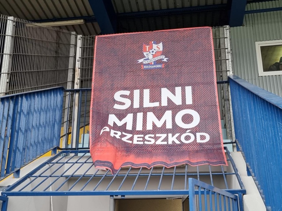 „Górale” rozgromili Legię Warszawa! Wspierają ich najwierniejsi fani ZDJĘCIA