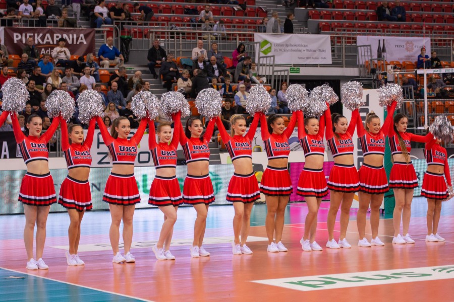 Piękne bielskie cheerleaderki. Ich wyczyny można podziwiać w telewizji ZDJĘCIA