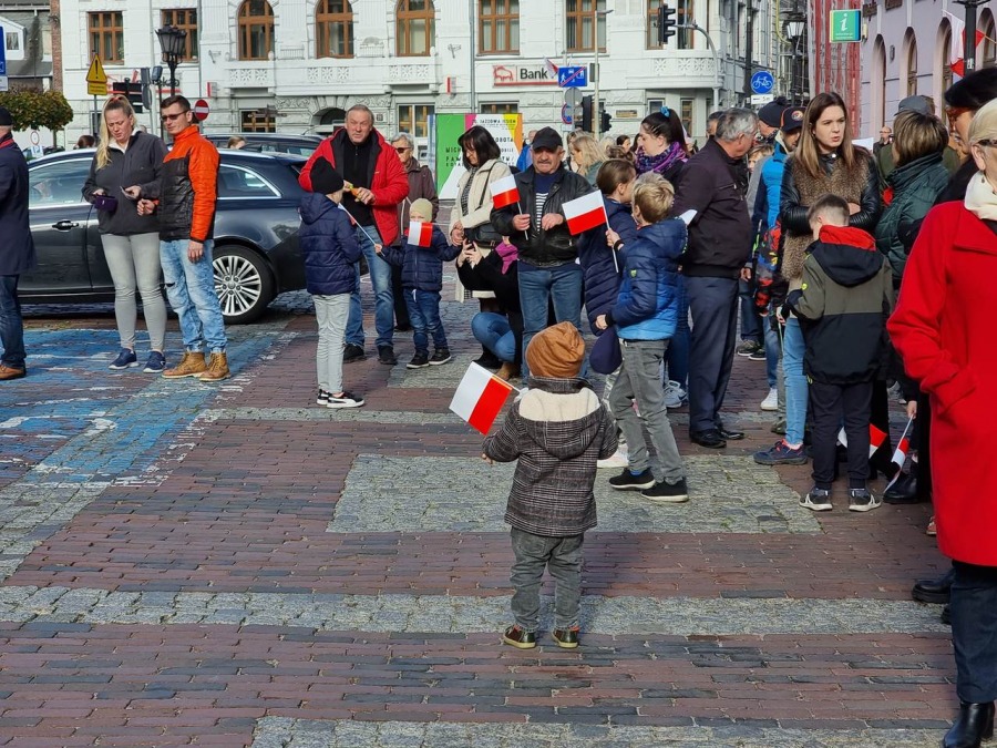 Bielszczanie świętują przed ratuszem. Frekwencja i pogoda dopisały ZDJĘCIA