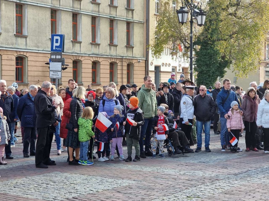 Bielszczanie świętują przed ratuszem. Frekwencja i pogoda dopisały ZDJĘCIA