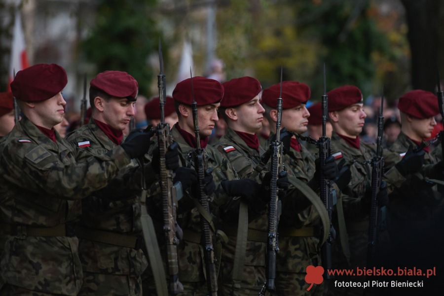Bielsko-Biała dla Niepodległej. Obchody uroczyste i mniej oficjalne ZDJĘCIA