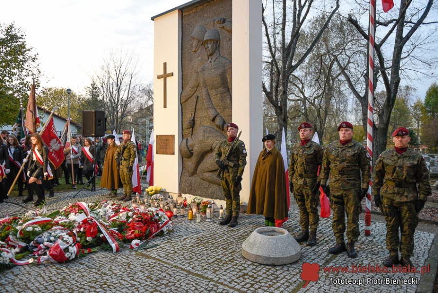 Bielsko-Biała dla Niepodległej. Obchody uroczyste i mniej oficjalne ZDJĘCIA