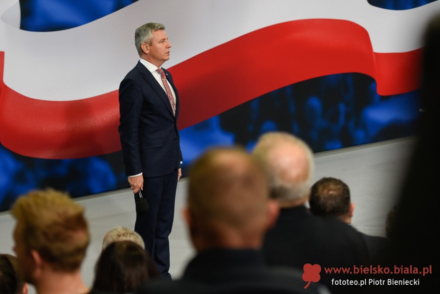 Wojna światów w Bielsku-Białej. Ostry protest przeciwników prezesa ZDJĘCIA