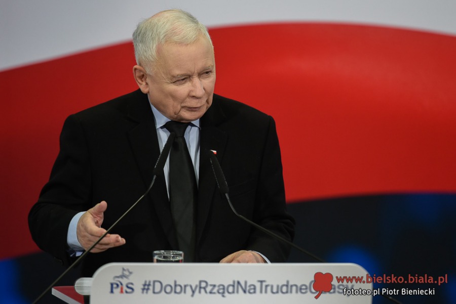 Wojna światów w Bielsku-Białej. Ostry protest przeciwników prezesa ZDJĘCIA