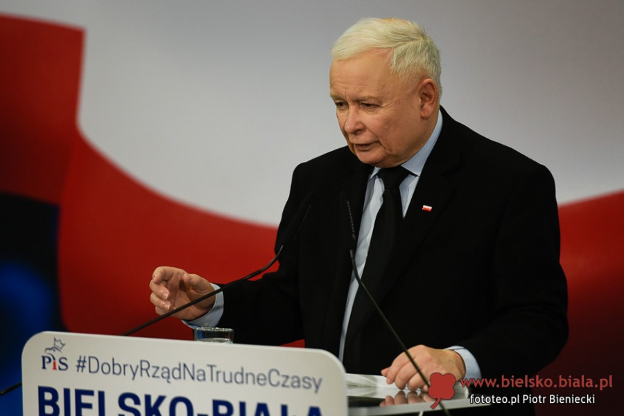 Wojna światów w Bielsku-Białej. Ostry protest przeciwników prezesa ZDJĘCIA