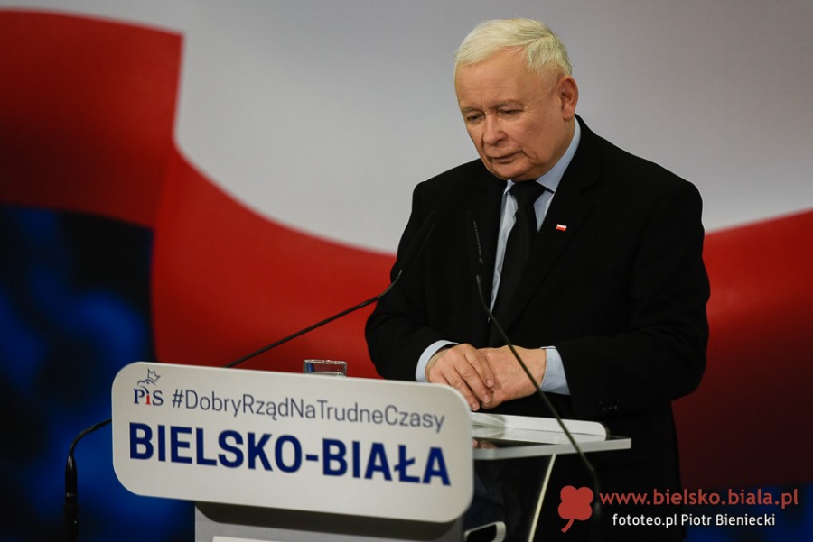 Wojna światów w Bielsku-Białej. Ostry protest przeciwników prezesa ZDJĘCIA