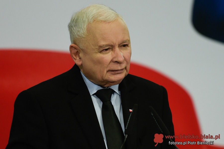 Wojna światów w Bielsku-Białej. Ostry protest przeciwników prezesa ZDJĘCIA