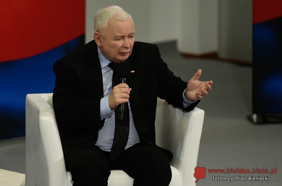 Wojna światów w Bielsku-Białej. Ostry protest przeciwników prezesa ZDJĘCIA