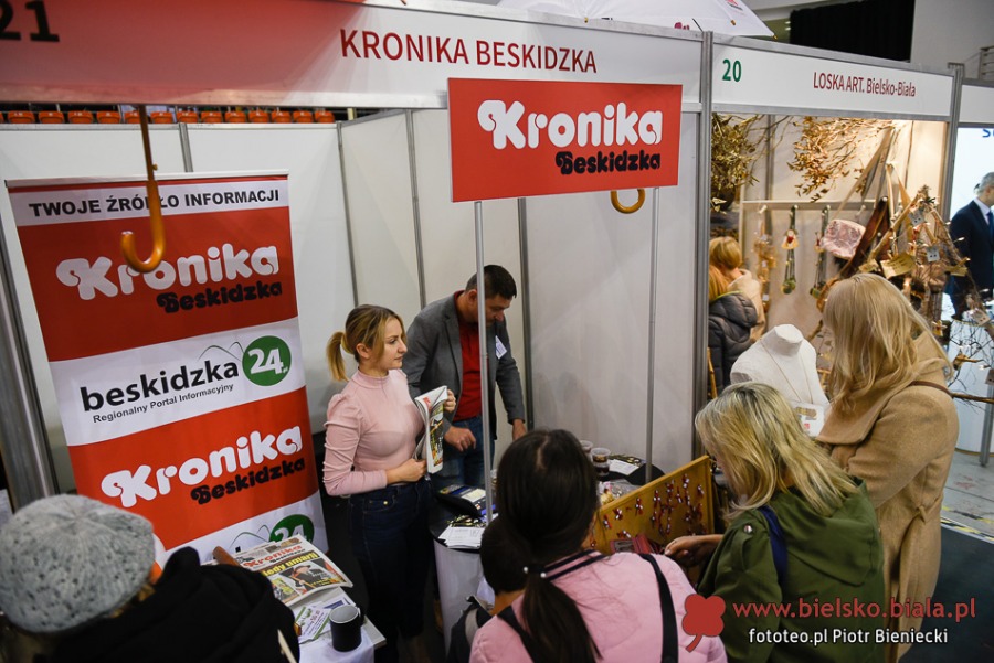 Frekwencja przerosła oczekiwania. Stoiska uginają się od pysznego jedzenia ZDJĘCIA
