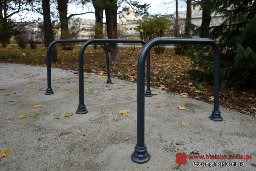 Park Włókniarzy otwarty po rewitalizacji. Duże zmiany na placu Mickiewicza ZDJĘCIA