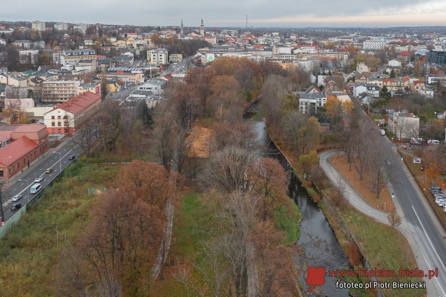 Park Włókniarzy otwarty po rewitalizacji. Duże zmiany na placu Mickiewicza ZDJĘCIA