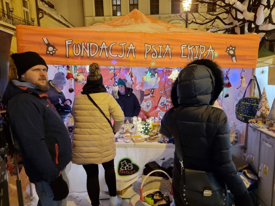 Świąteczny nastrój przez cały weekend. Finał mundialu w pubach miał mniejszą publiczność WIDEO