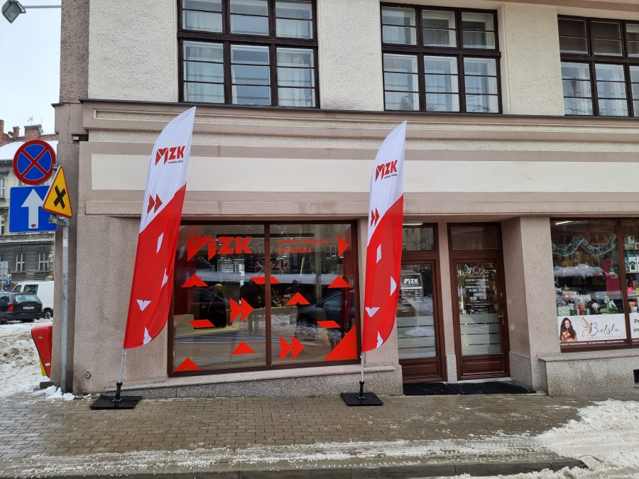 Kamień milowy w centrum Bielska-Białej. Zachęta do korzystania z komunikacji miejskiej ZDJĘCIA