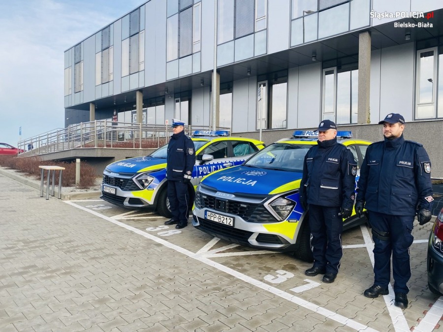 Składka na radiowozy dla bielskiej policji. Pojazdy otrzymały optymalne wyposażenie - foto