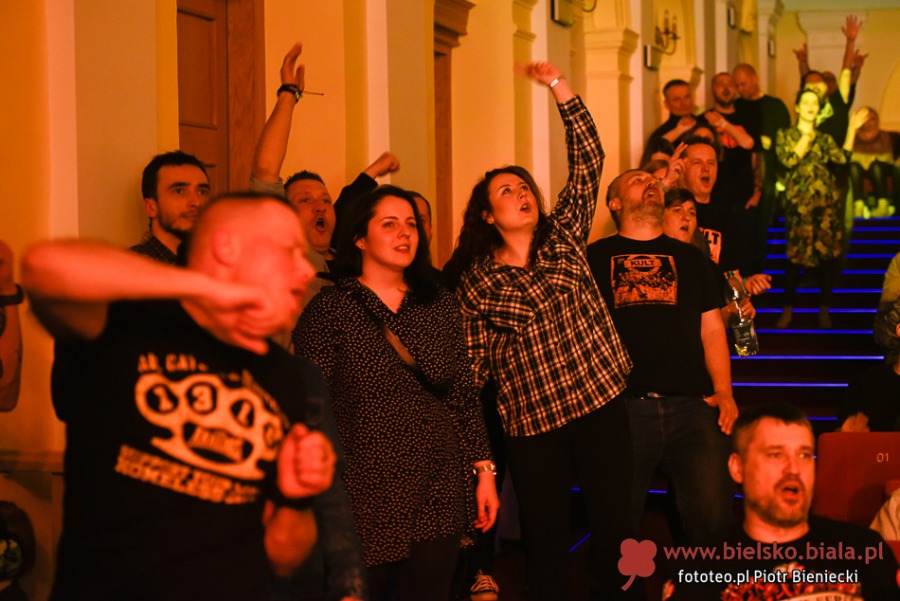 Legenda dała czadu w BCK. Publiczność skakała po schodach ZDJĘCIA