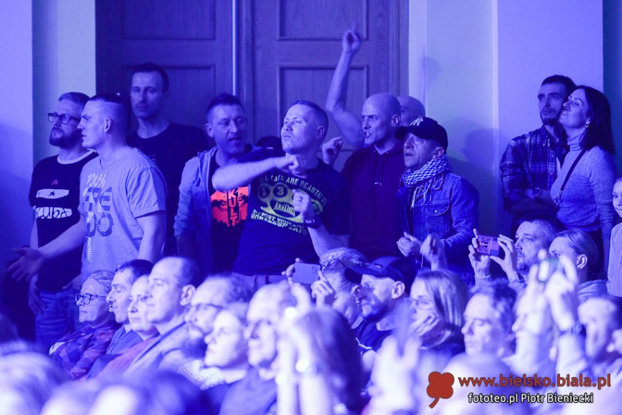 Legenda dała czadu w BCK. Publiczność skakała po schodach ZDJĘCIA
