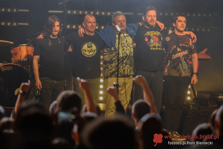 Legenda dała czadu w BCK. Publiczność skakała po schodach ZDJĘCIA