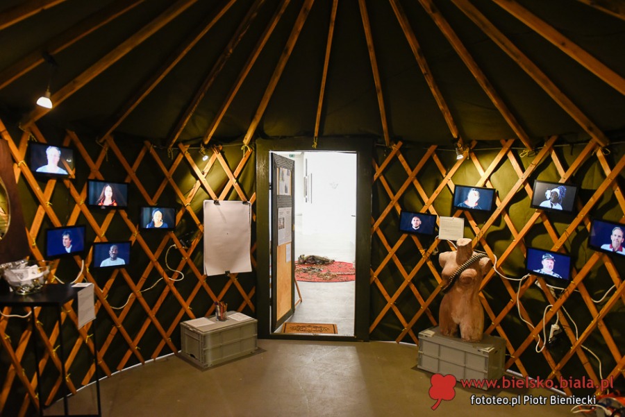 Jedyna taka noc w roku. Gra miejska, archiwalne filmy i warsztaty - foto