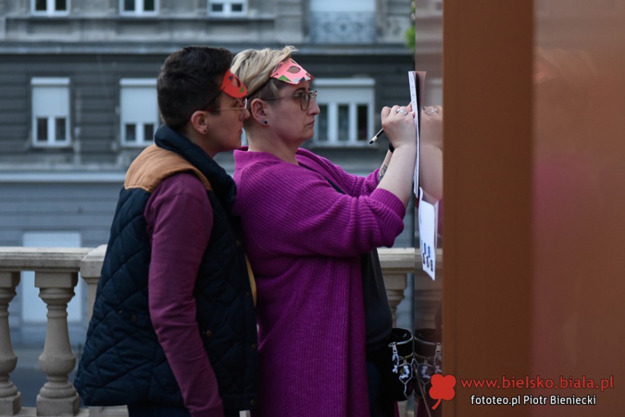 Jedyna taka noc w roku. Gra miejska, archiwalne filmy i warsztaty - foto