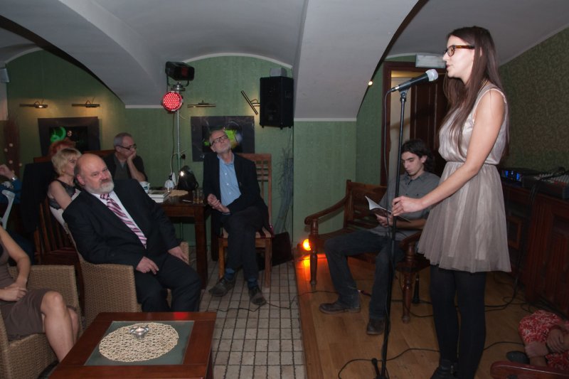 Niektórzy lubią poezję
