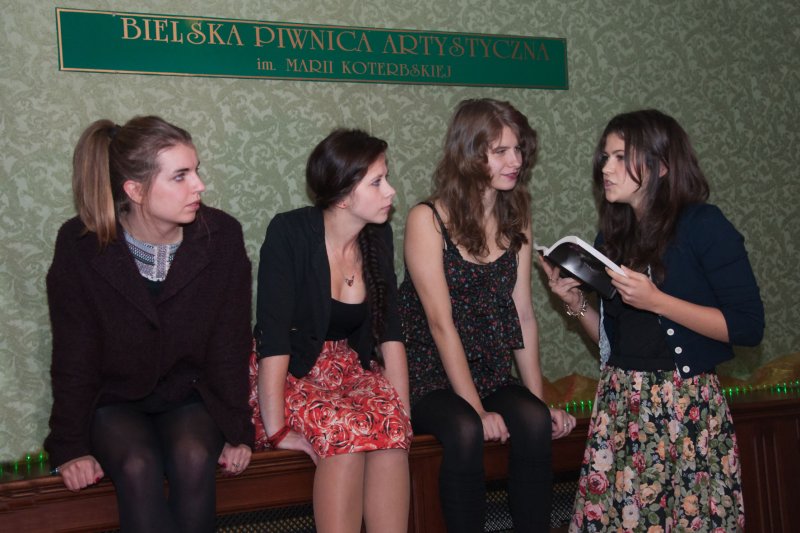 Niektórzy lubią poezję