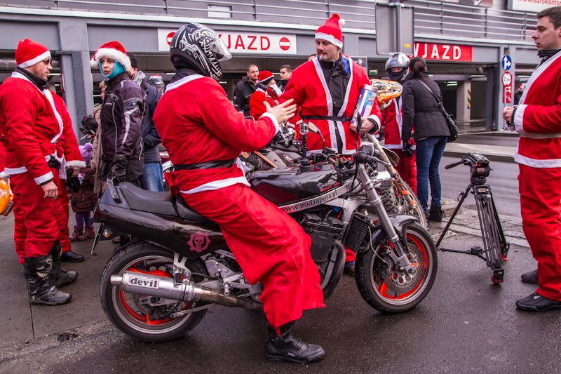 Mikołaje na motorze