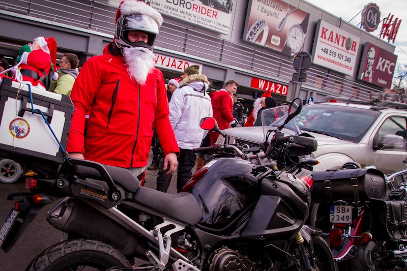 Mikołaje na motorze