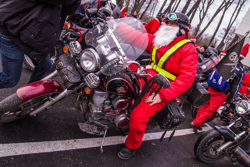 Mikołaje na motorze