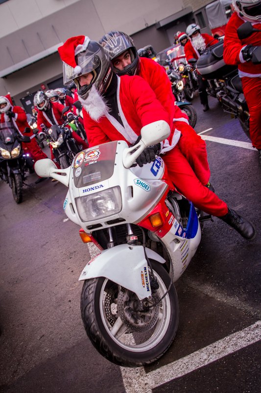 Mikołaje na motorze