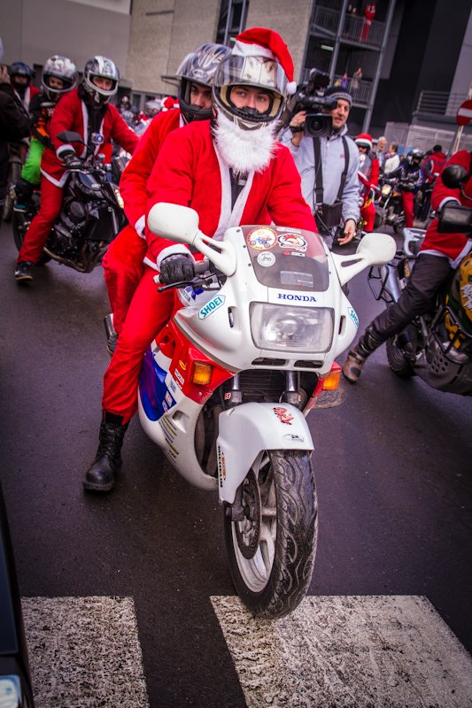 Mikołaje na motorze