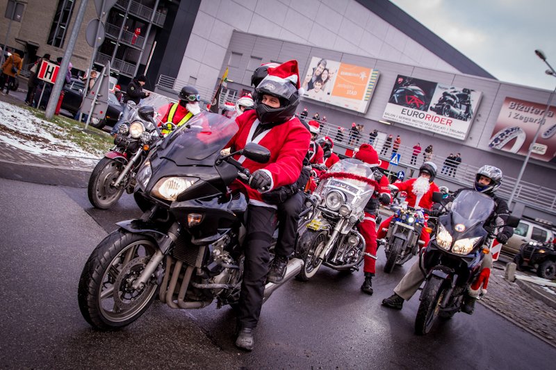 Mikołaje na motorze