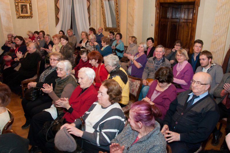 Stare kino w starym zamku