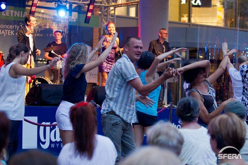 Namiętna salsa przed Sferą